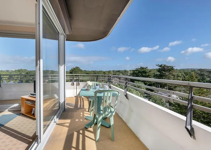 A 150m De La 公寓 *